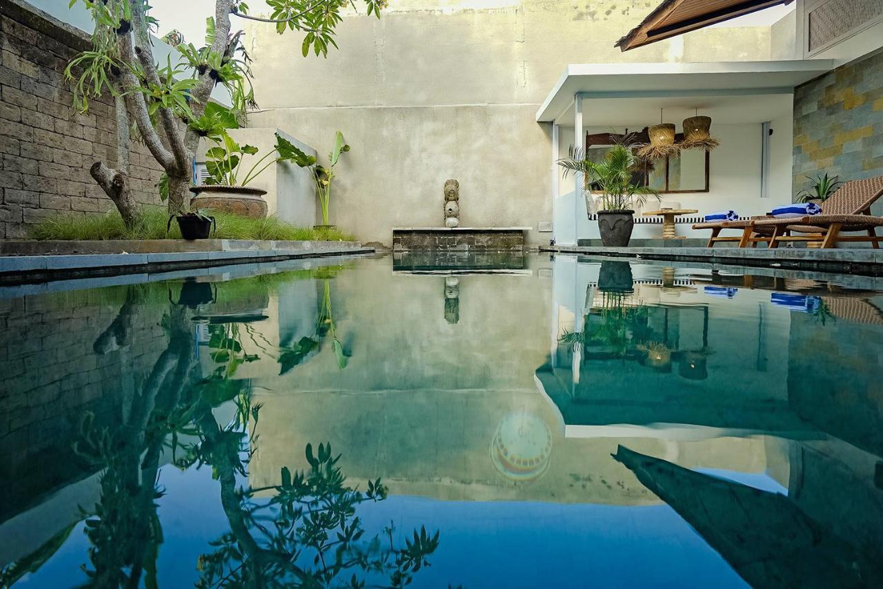 Bias Villa Seminyak エクステリア 写真