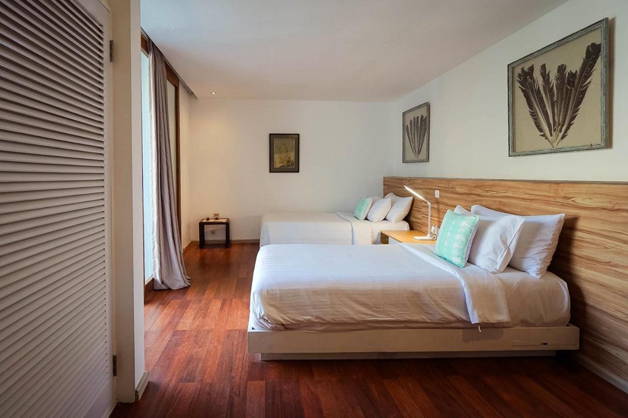 Bias Villa Seminyak エクステリア 写真