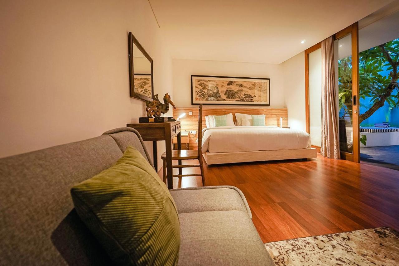 Bias Villa Seminyak エクステリア 写真